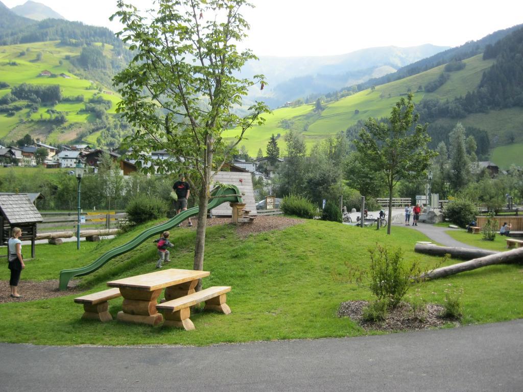 Pension Und Appartement Weinschreiber Rauris Exteriér fotografie